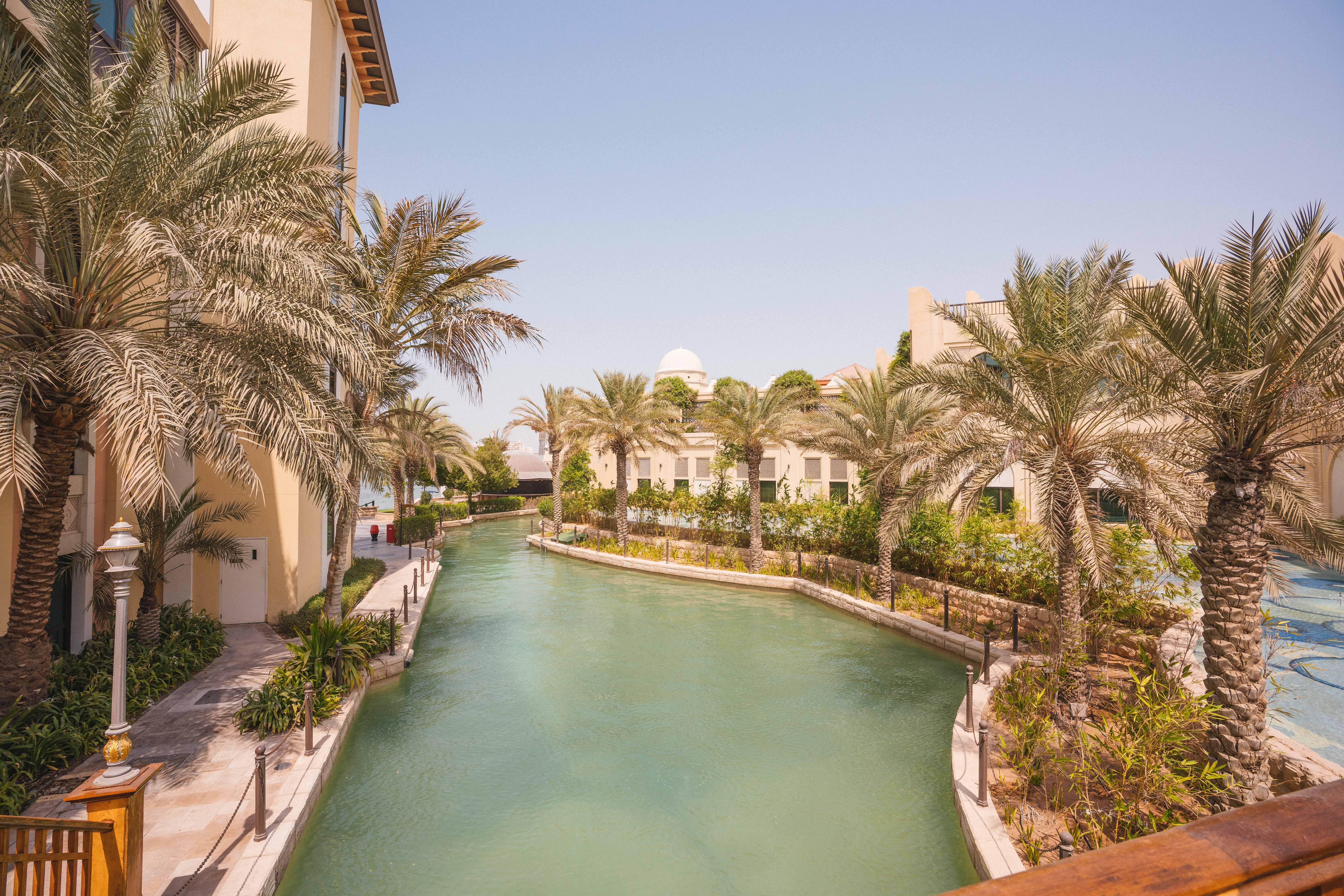 Shangri-La Qaryat Al Beri, Abu Dabi Exterior foto The Dubai Canal
