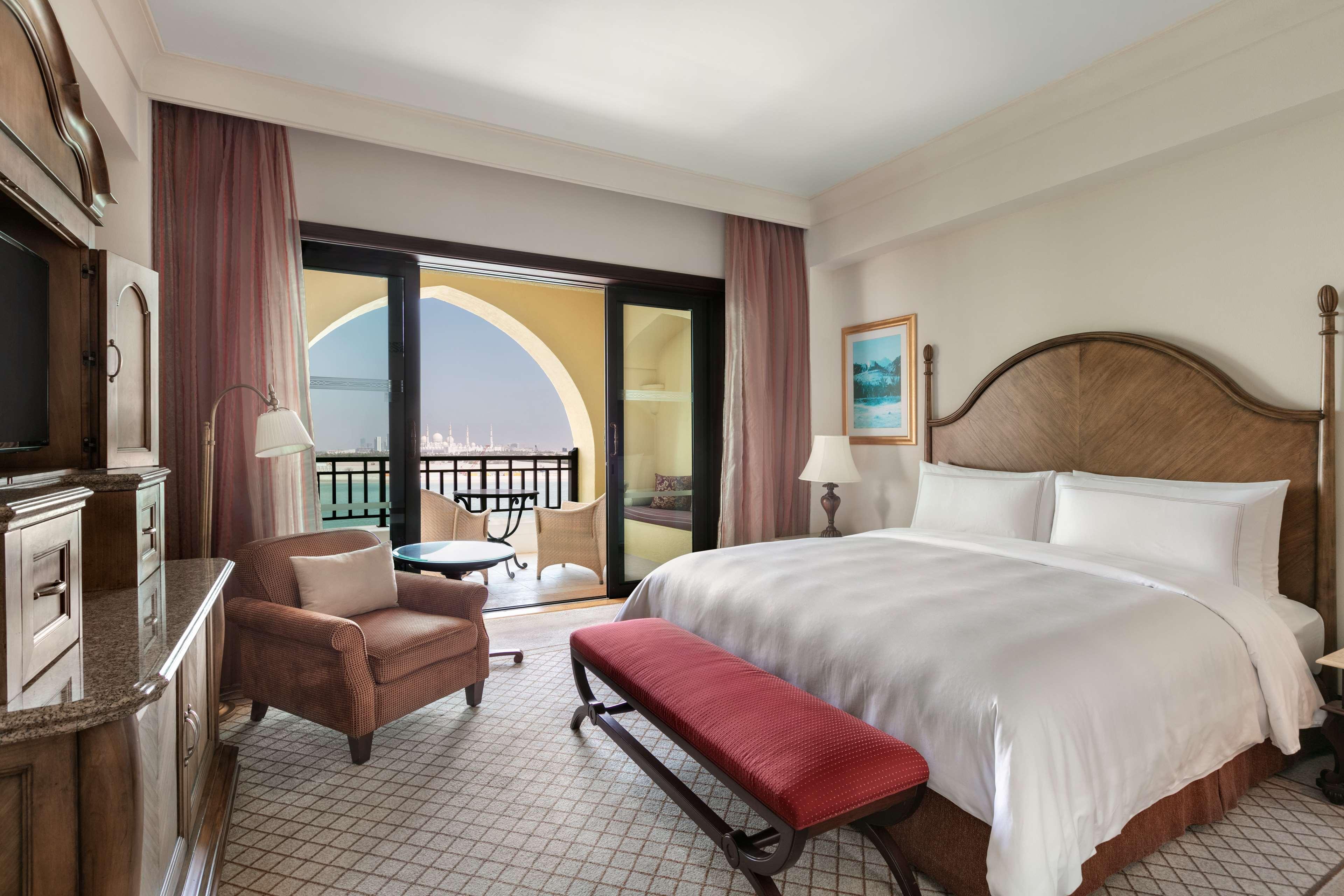 Shangri-La Qaryat Al Beri, Abu Dabi Exterior foto Deluxe Room